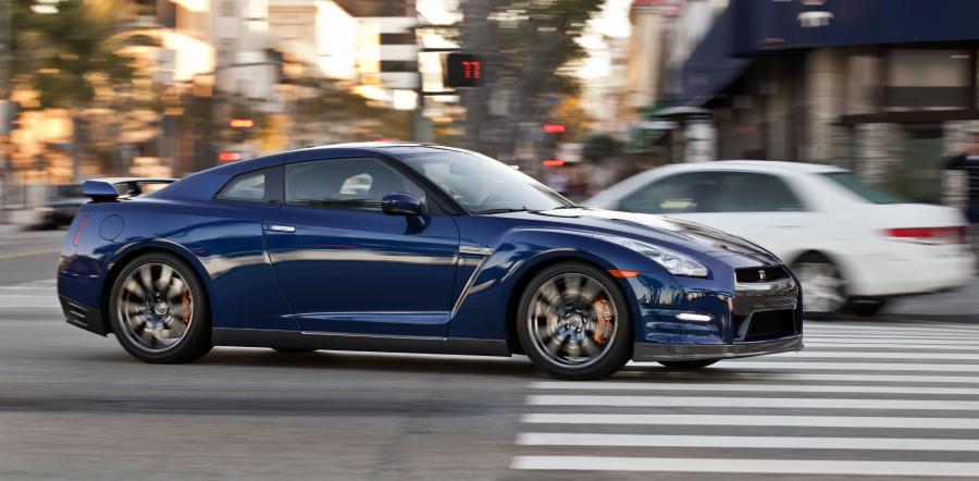  Nissan GT-R 2012 года  (US) (фото 52 из 74)